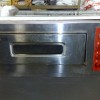 28718-01-pizza-pec-s-podstavcem-a-vitrinou-14042012043.jpg